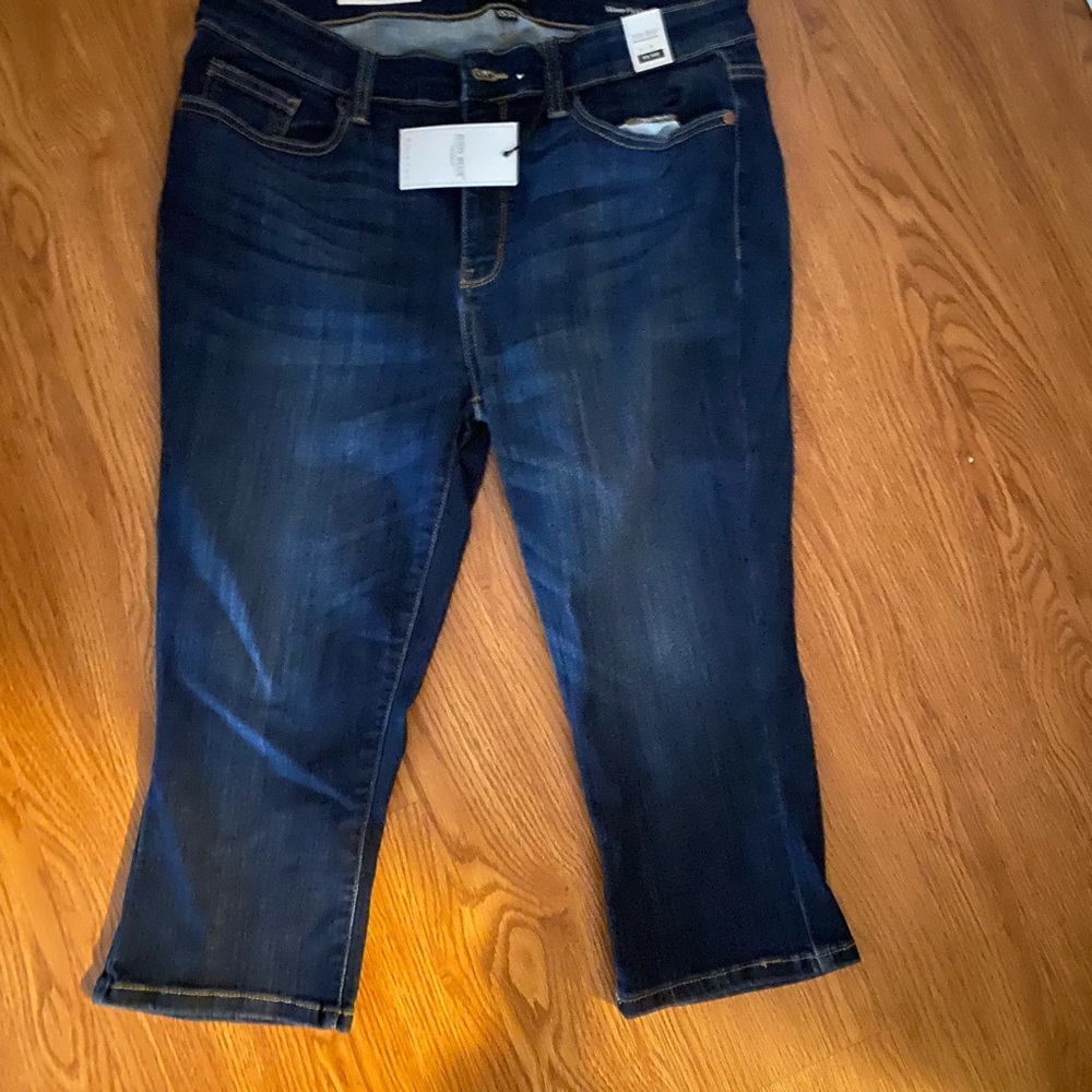 Judy Blue midrise capri 15